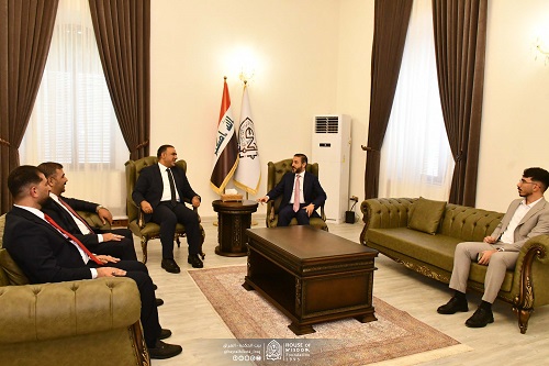 The President of Al-Muthanna University in the Halls of Bayt al-Hikma
